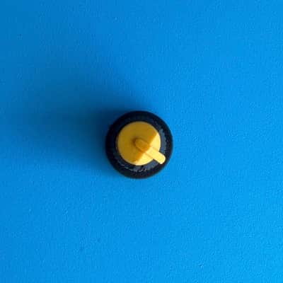CRATE TAXI TX-15 CA30D Guitar Amplifier Part Knob Cover Slanted Yellow Black Cap image 2