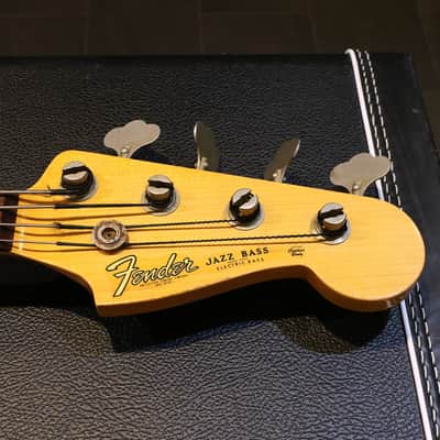 FenderCustom Shop Time Machine 1962 Jazz Bass Relic - 3-Color Sunburst image 10