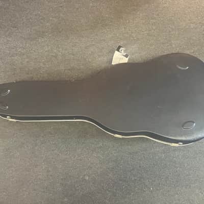 Martin M-14 / 0000 Molded Hardshell Case B-Stock image 4