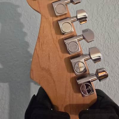 2006 Fender Standard Stratocaster with Maple Fretboard - Brown Sunburst image 6