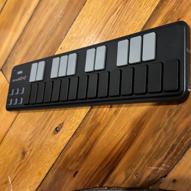 Korg nanoKEY2 Slimline usb midi keyboard controller image 1