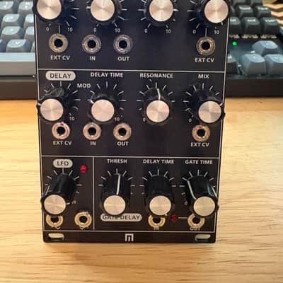 Roland System-500 572 Eurorack Phase Shifter / Delay / LFO Module 2016 - Present - Black image 1