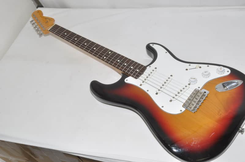 Fender Japan ST-62（3TS）'62 Stratocaster 3-Tone Electric Guitar Ref No.5916 image 1