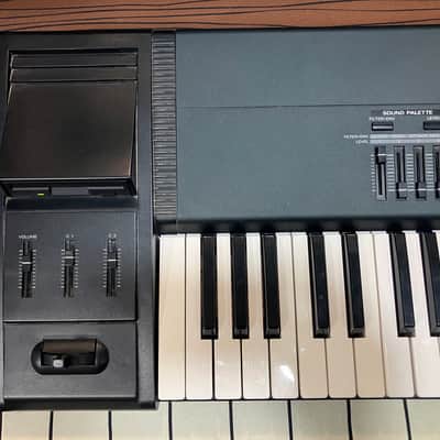 Roland XP-80 76-Key 64-Voice Music Workstation Keyboard 1999 - 2004 - Black image 4