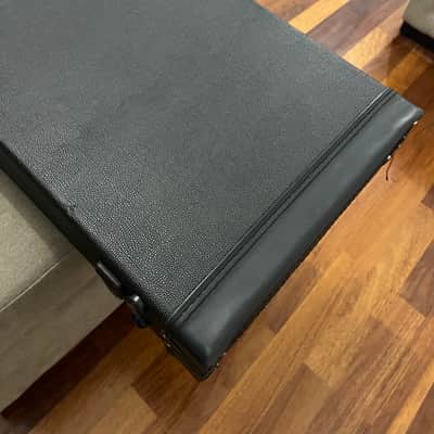 Chapman Guitars Hardcase image 4