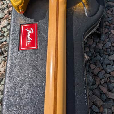 1993 Fender Stratocaster 40th Anniversary Aluminum Anodized Gold Body Limited Edition RARE! image 16