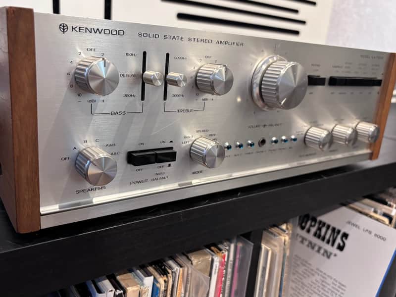 Kenwood KA-7002 Solid State Stereo Integrated Amplifier