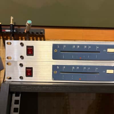 Tesla  EJM543 racked EQ pair 240V image 2