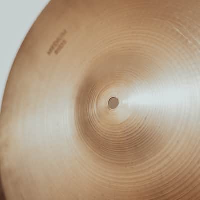 Zildjian 18" Medium Ride, 1980's (1668g) image 3