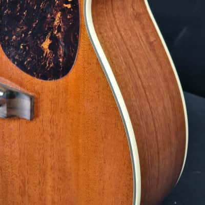 Zager Parlor E/N with case image 4