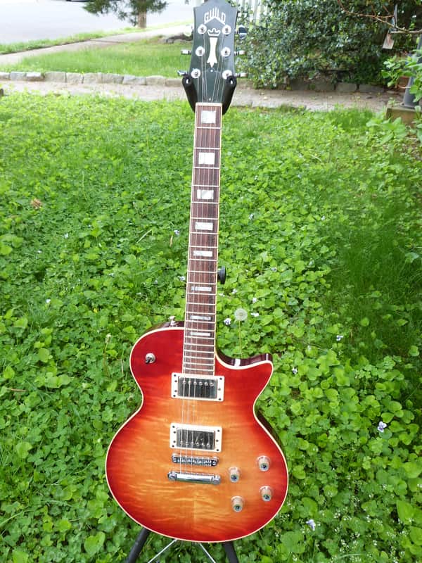 Guild Bluesbird flame top Custom shop 2000 cherry sunburst image 1