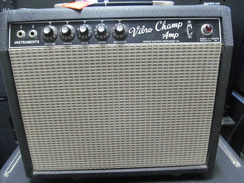 Fender 1965 Vibro-Champ Amp AA764 Guitar Combo Amplifier image 1