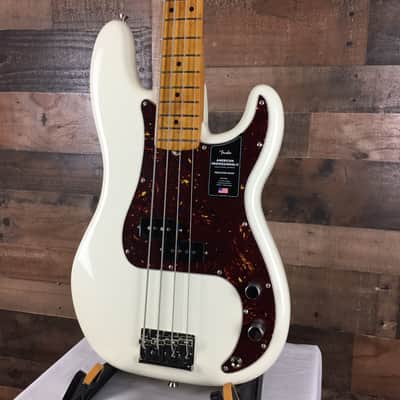 Fender Am Pro II Precision Bass, Olympic White, Hard Case, Free Ship, 483 image 3