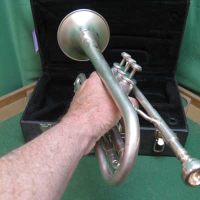 Holton Super Collegiate Silver Cornet 1955 - Reconditioned - Case & Bach 7C MP image 14