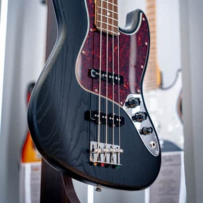 Immagine Fender Japan LTD Hybrid II J BASS Raw Ash RW BLK - 2