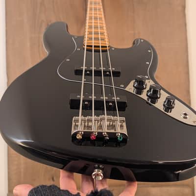 Squier Classic Vibe '70's Jazz Bass Black - Used image 4