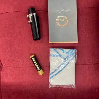 Chateau pro alto sax CAS80L - Lacquer with case and extras image 9