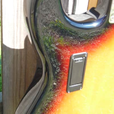Fender Robert Cray Signature Stratocaster- 3-Color Sunburst w/Fishman Greg Koch Pickups image 15