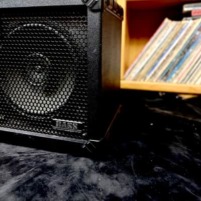 Roland Cube 30 - 30W COSM 2005 - Modeling - Black image 8