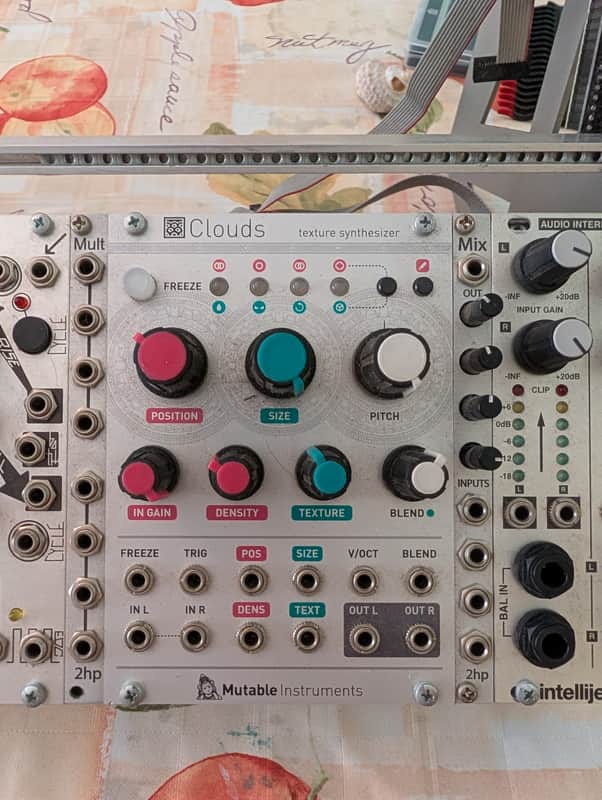 Mutable Instruments Clouds
