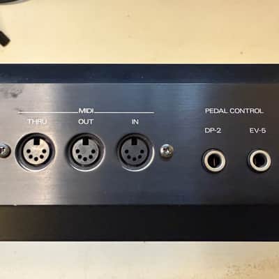 Roland - W30 Sampling Workstation image 8