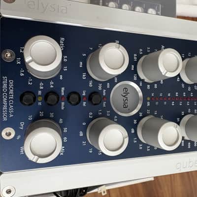 Immagine Xpressor qube 500 Series w/ FREE MidiSport 4x4 - 4
