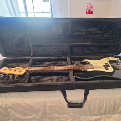 Squier Classic Vibe 60s Precision Bass image 3