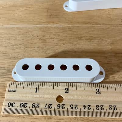 Single Coil Pickup Covers (3) White (52.5mm) for Electric Guitars image 7