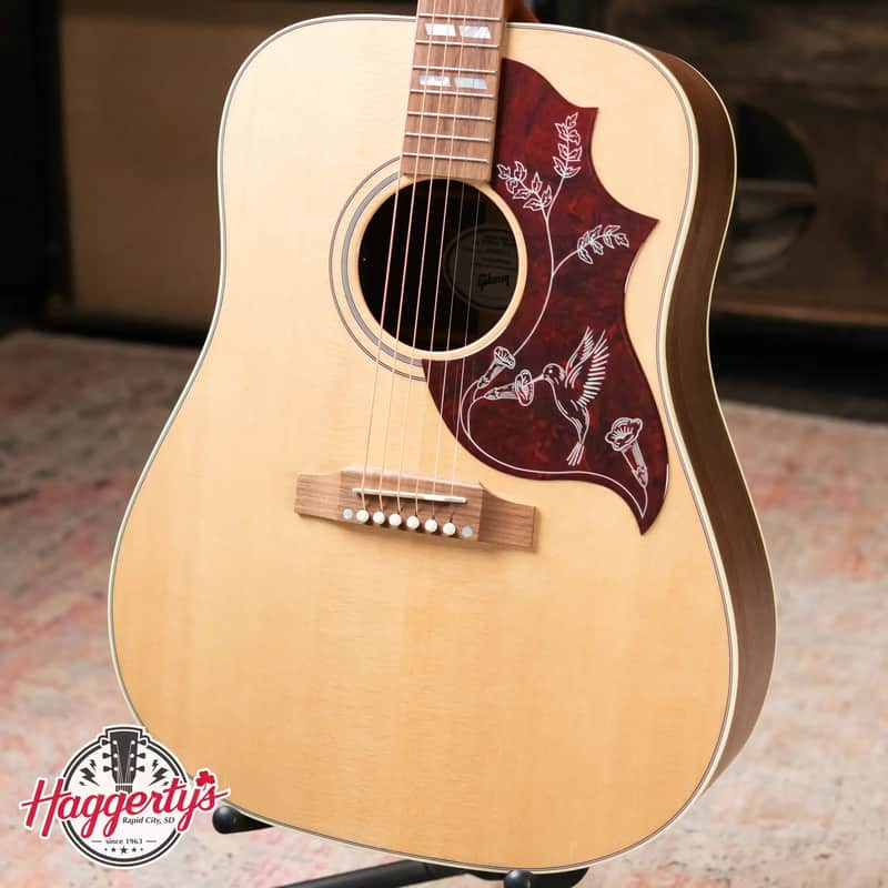 Gibson Hummingbird Studio Walnut Acoustic/Electric Guitar - Natural with Hardshell Case