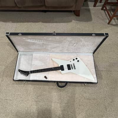 Gibson Guitar Of The Week #47 '84 Explorer Reissue 2007 - Alpine White - Hetfield Metallica! image 8