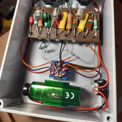Ghost Effects FUTURA 2026 Ghost Temporal Research Tone Bender MK1 Bild 3