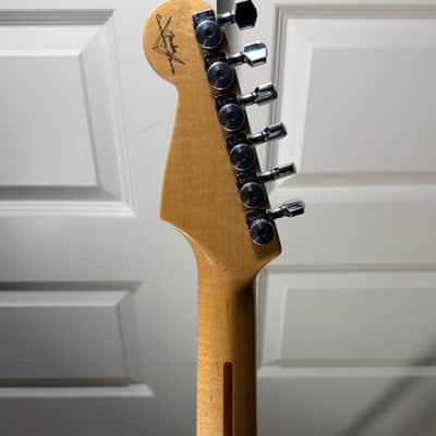 Fender 1999 Custom Shop Classic Player Stratocaster V- Neck - Aged Cherry Sunburst image 4