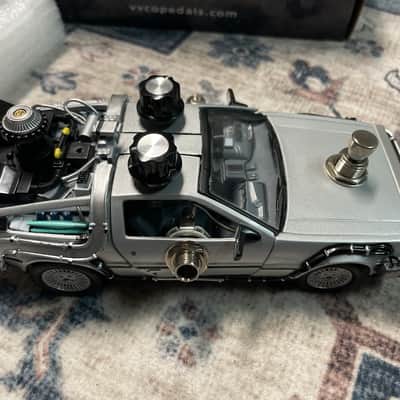 VVco Delayrean 2.0 Delay Pedal Delorean Collectable Model - Back To The Future image 9