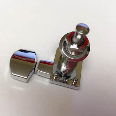 007-3119-000 Fender 2 Pin Mount Chrome Logo Left-Handed Lefty Strat/Tele Strandard Series Tun image 3