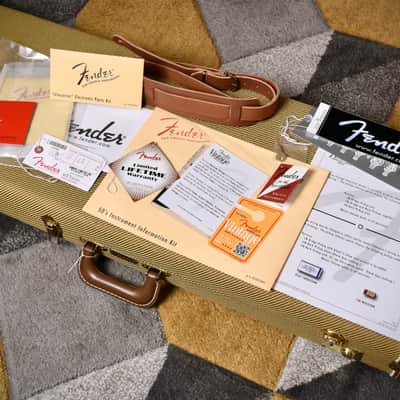 Fender American Vintage '52 Telecaster Butterscotch Blonde (Pre-owned, 2015) image 14