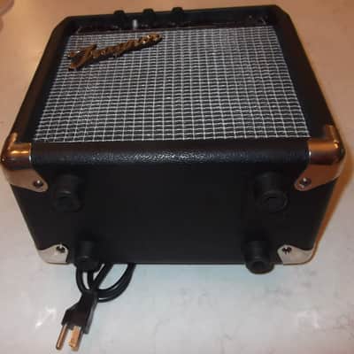 Traynor TSM10 Studio Mate 10 10-Watt 1x6" Guitar Combo Amp image 5
