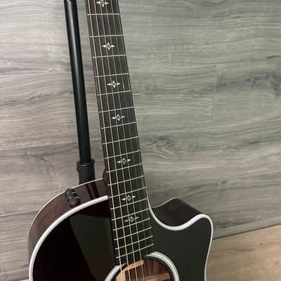Taylor 412ce-R V-Class Acoustic-Electric Guitar 2024 - Tobacco Sunburst #2879 image 7
