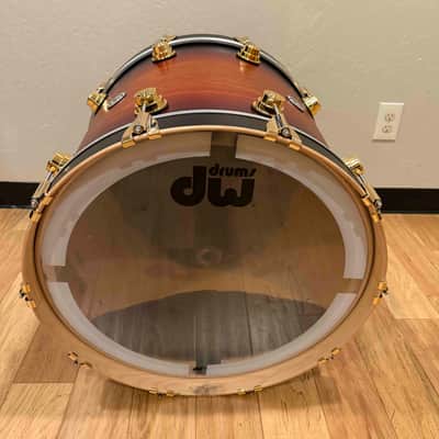DW Collector's Maple VLT 18x22 Bass Drum in Satin Tobacco Burst with Gold Hardware (Rm 4) image 7