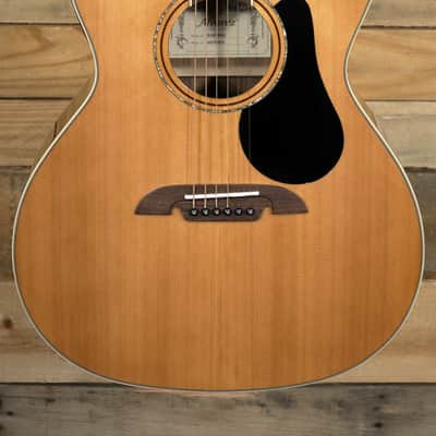 Alvarez AG75WCE Artist Grand Auditorium Acoustic/Electric Guitar Natural image 2