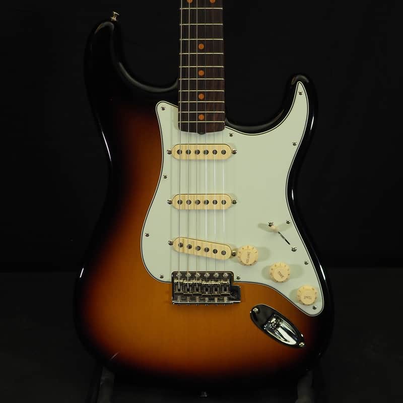 Fender American Vintage 2 1961 Stratocaster 2024 - 3-Tone SUnburst image 1