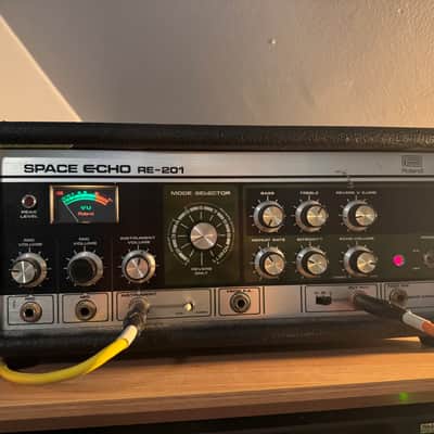 Roland RE-201 Space Echo Tape Delay / Reverb 1974 - 1988 - Black image 2