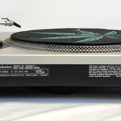 Vintage Technics SL-1200MK2-M Turn Table, 1995, MIJ, w/GenzBenz Road Case image 7