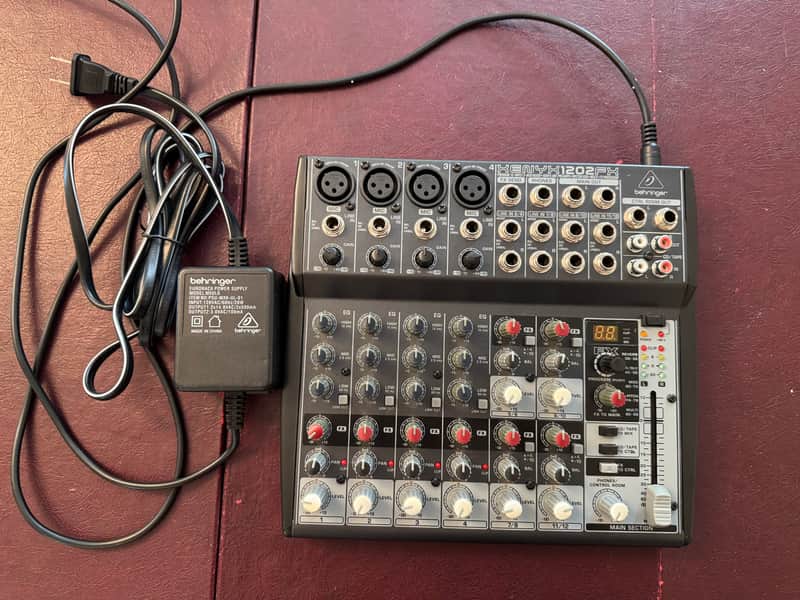 Behringer Xenyx 1202FX 12-Input Mixer with Effects 2014 - Present - Standard