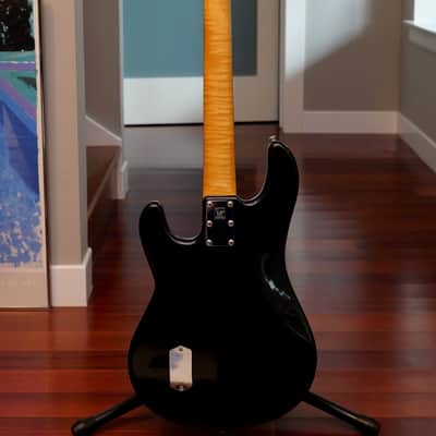 Ernie Ball Music Man Classic Sabre Bass with Rosewood Fretboard - Black image 5