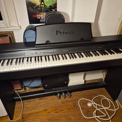 Casio PX-760 Privia 88-Key Digital Piano 2010s - Black