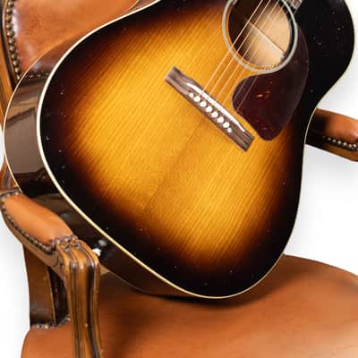 Gibson Custom 1942 Banner J-45 Light Aged Vintage Sunburst image 5