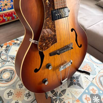 Godin 5th Avenue Kingpin Left-Handed 2010s - Cognac Burst image 2