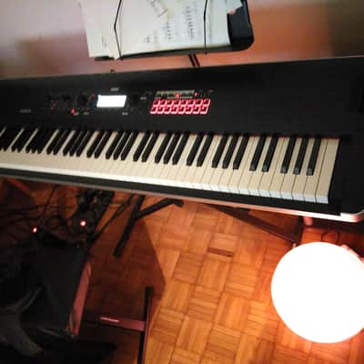 Korg KROSS 88-Key Digital Synthesizer Workstation 2010s - Black image 4