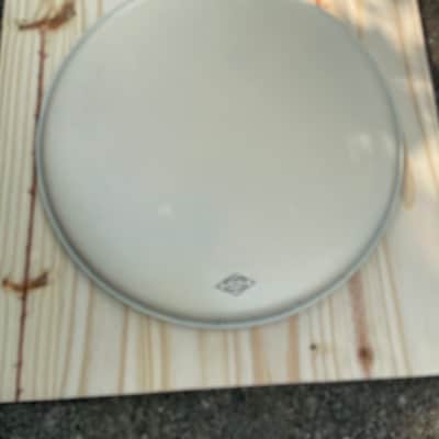 Aquarian Remo Evans 18” Bass Drum Heads 2020+ - White Clear Coated image 2