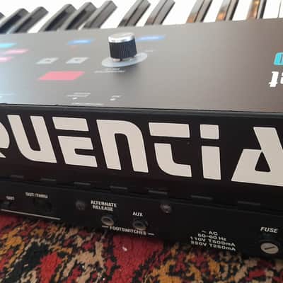 Sequential Prophet 2000 61-Key 8-Voice Polyphonic Synthesizer 1985 - Black image 5